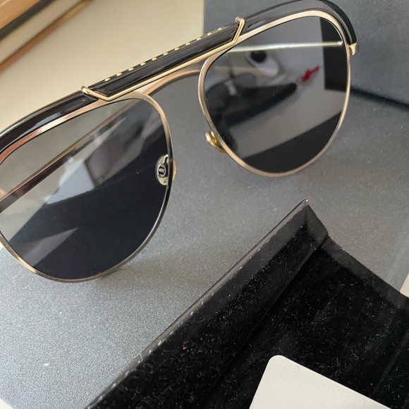 Dior Desertic 9G007 Aviator Sunglasses Unisex
Dark Havana - Picture 4 of 7